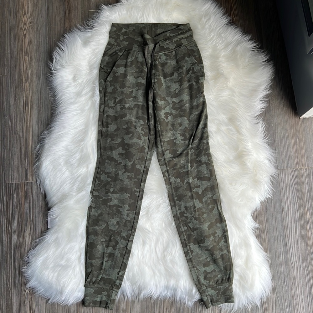 lululemon camo joggers ready to high rise